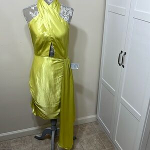 Elliatt Revolve Dress Sz M Green Mini Satin Halter Crossover Neon Croatia Citrus